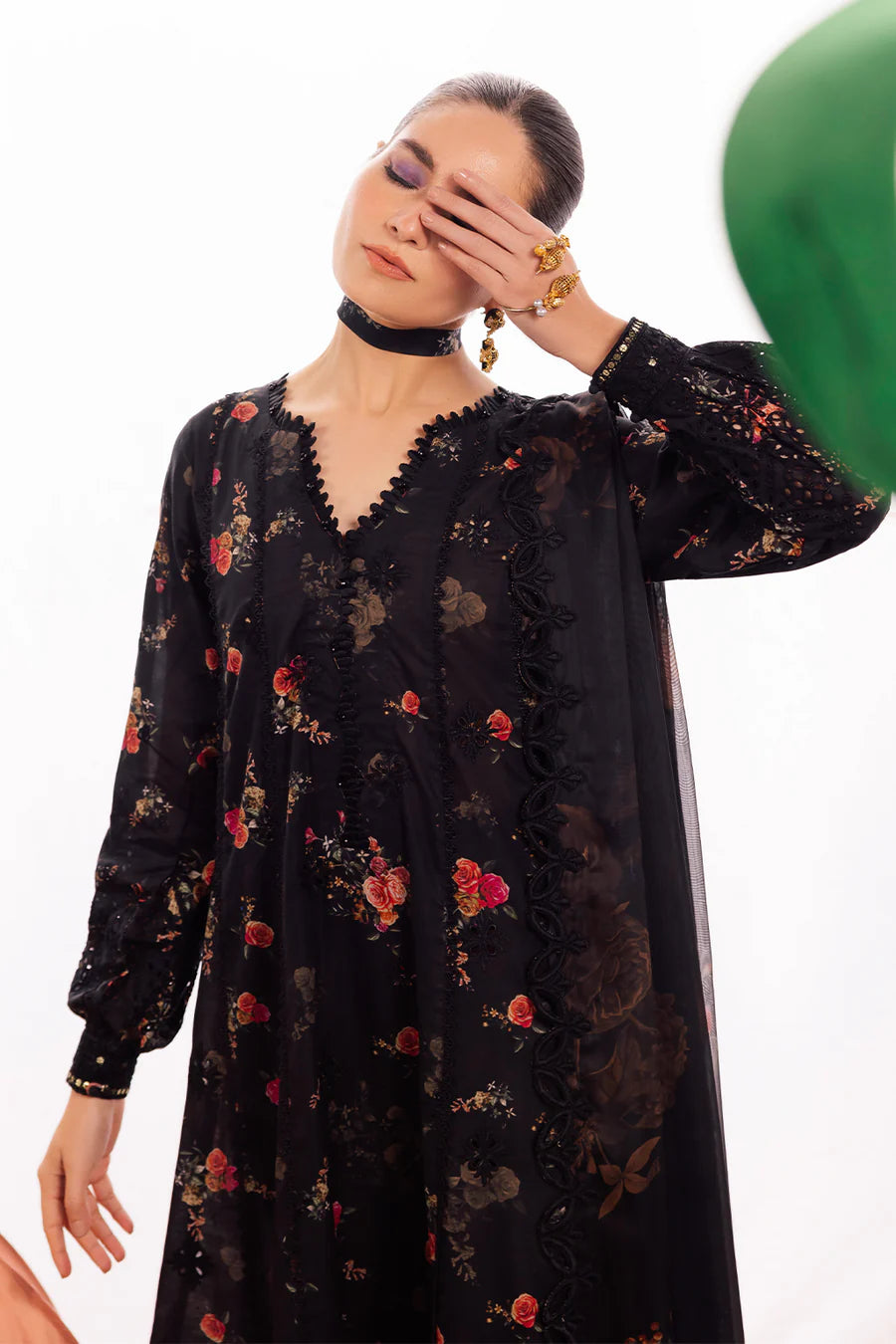 Unstitched 3 Piece DL-08 Embroidered Lawn
