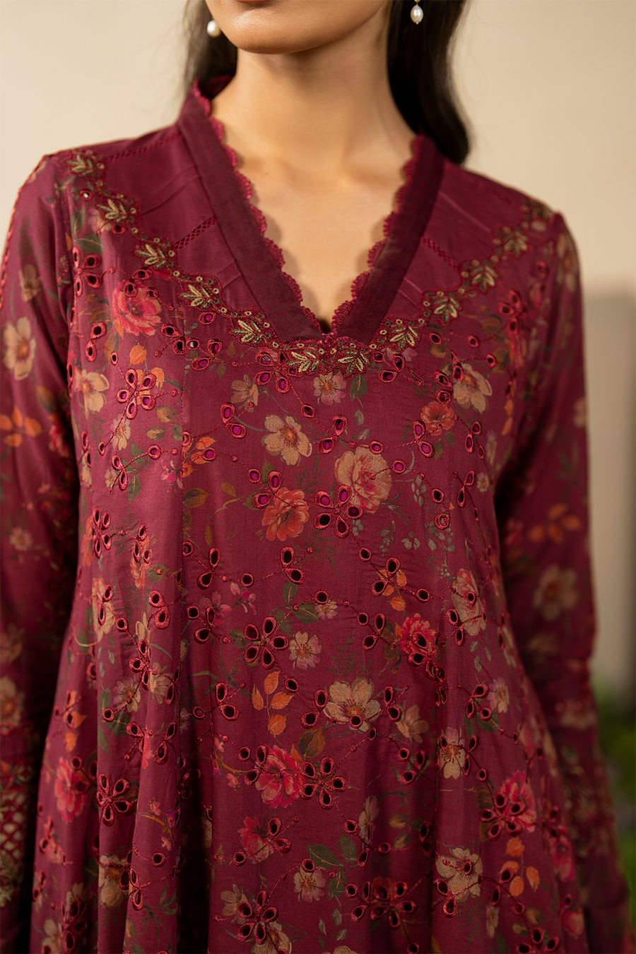 Iznik | Maroon - Lawn Collection