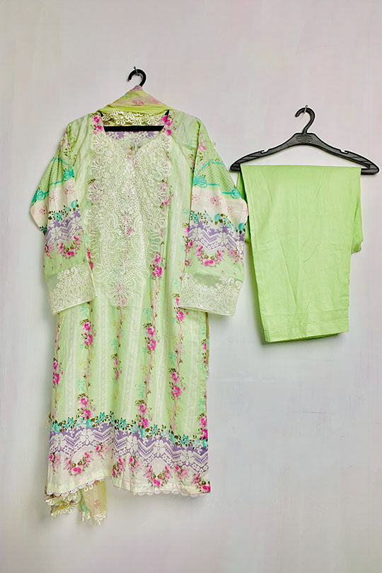 Floral Looms | Green - Digital Printed Luxury Lawn - Unstitched