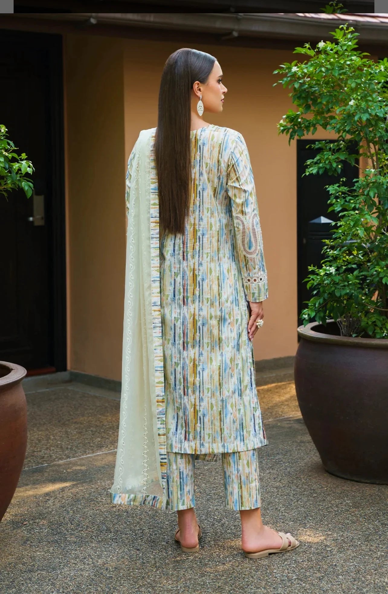 Iznik- Multi Lining - 3 Piece Embroidered Printed Lawn Collection