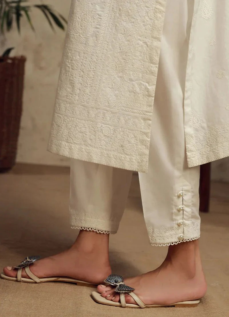 PREMIUM EMBROIDERED LAWN - 3 PC UNSTITCHED