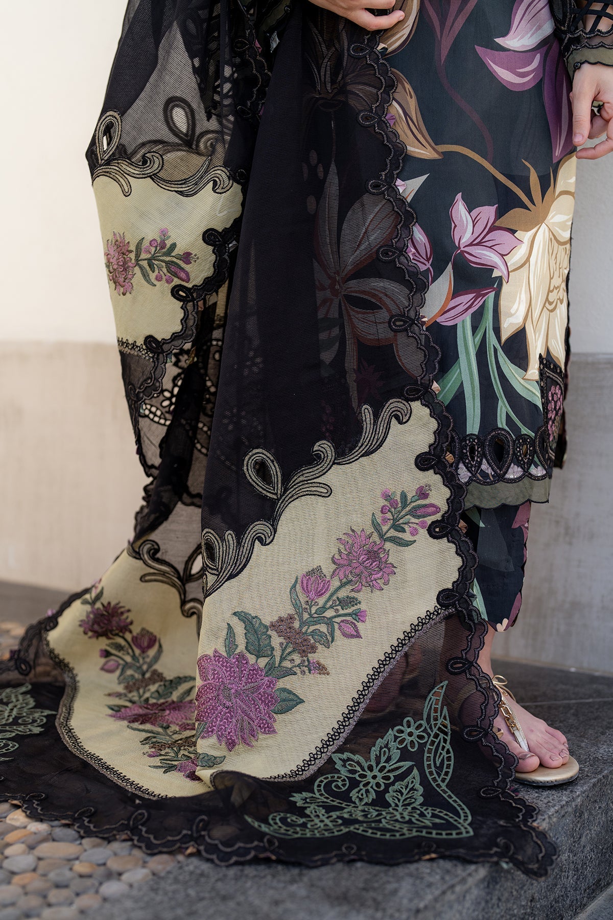 Baroque SF-4090 | Black - Embroidered Printed Lawn
