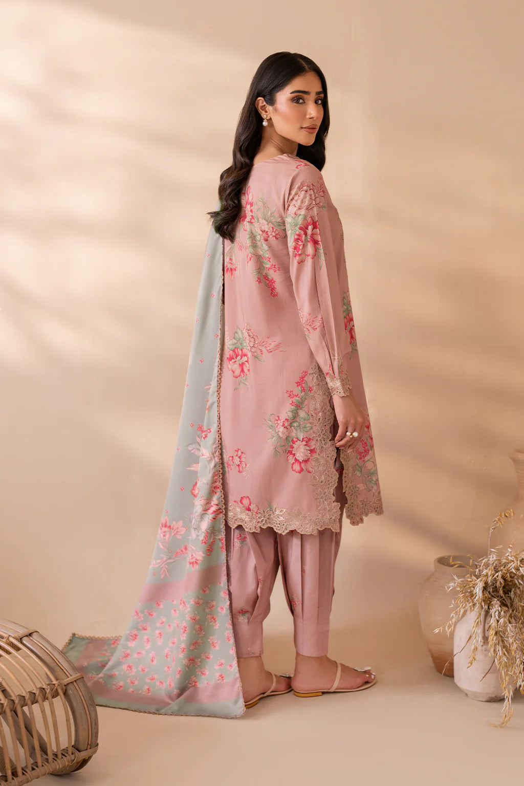 Iznik Lawn UE-339 Pink