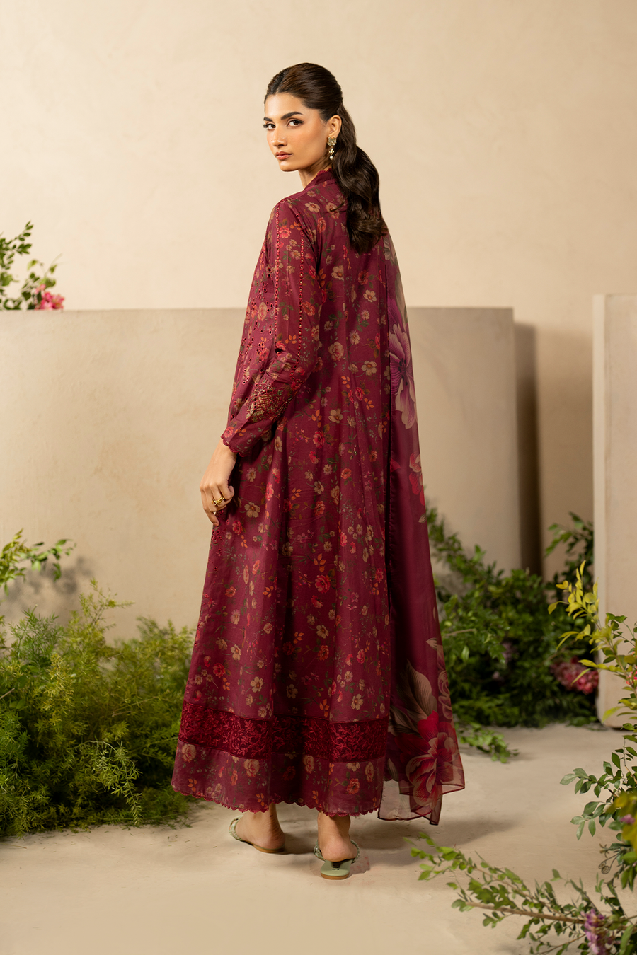 Iznik | Maroon - Lawn Collection