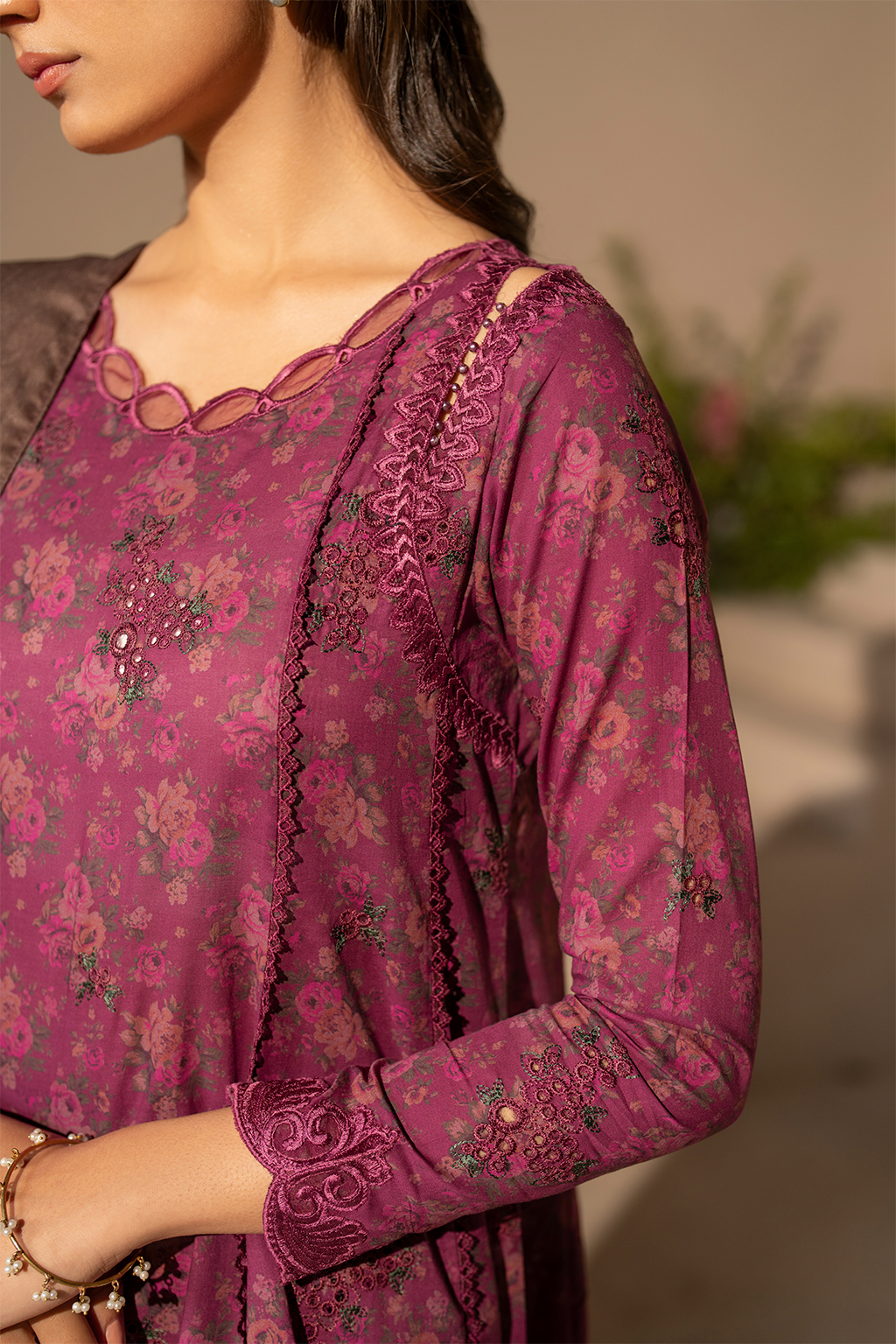 Iznik EFL-09 | Burgundy - Embroidered Lawn Collection