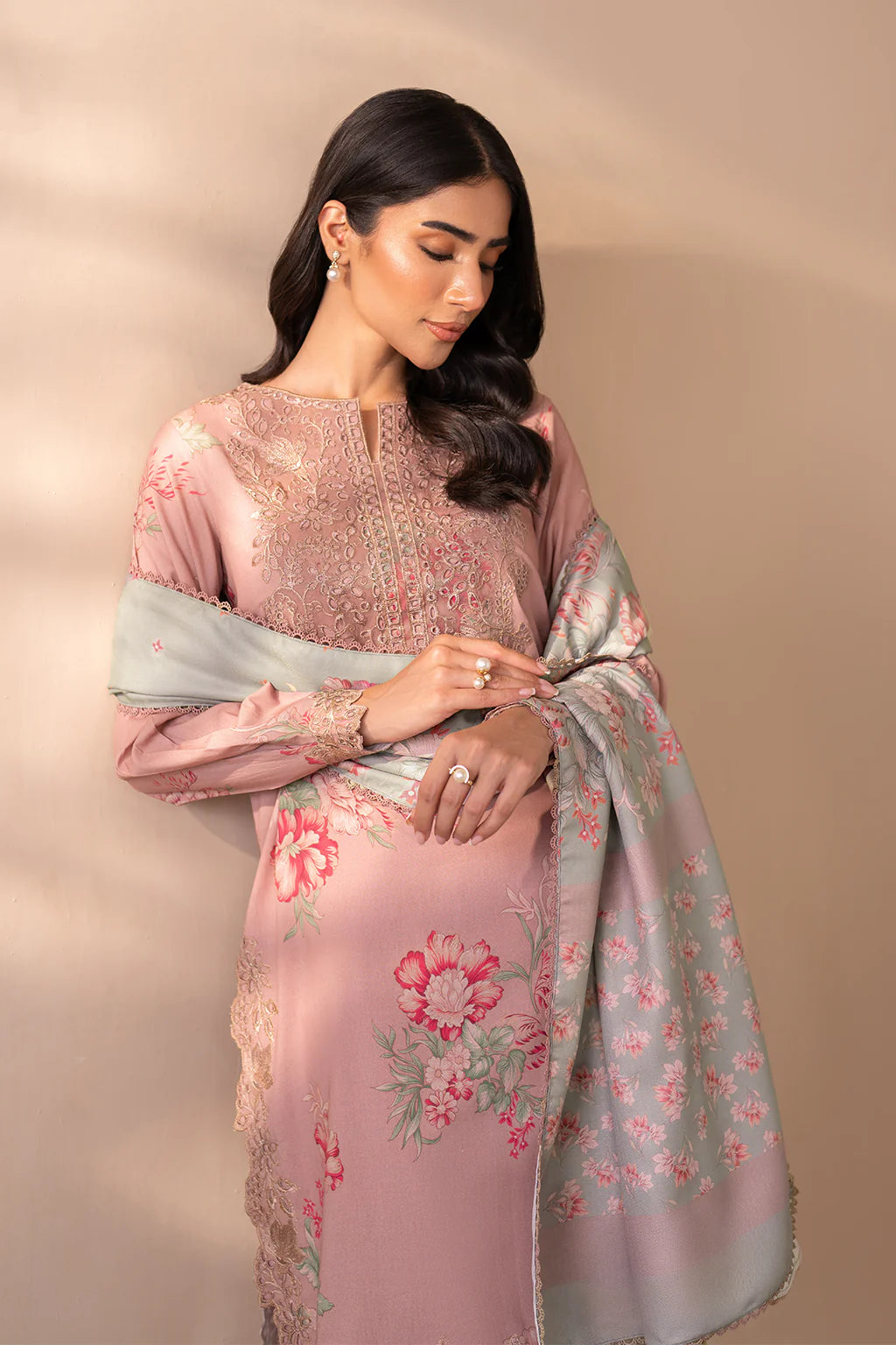 Iznik Lawn UE-339 Pink