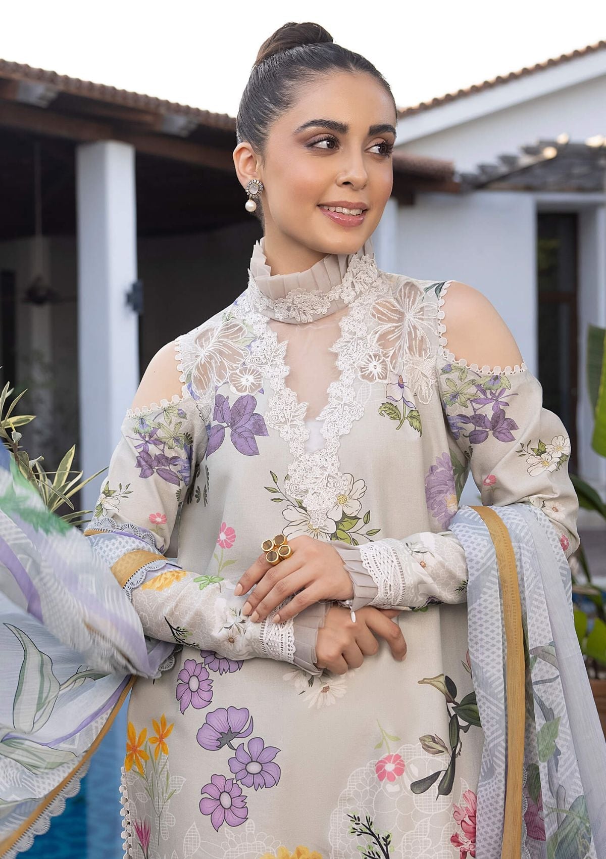 White-Lawn Collection - Asifa & Nabeel - Meraki Summer Vol 2 - AM24#16 - Sarmayi