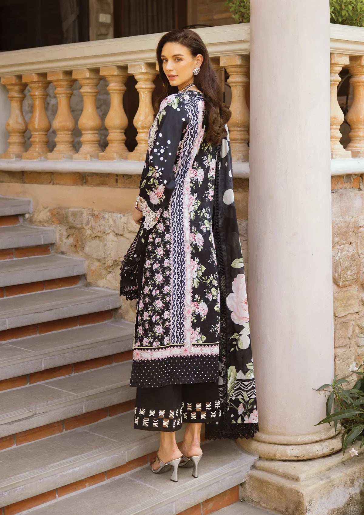 Elaf Premium Print Chikankari Lawn Unstitched 3Pc Suit ECT-05B