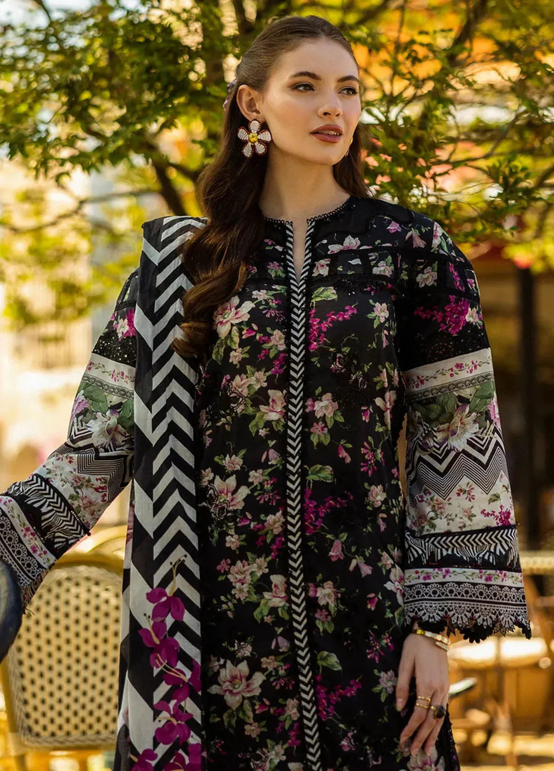 Elaf Chikankari 3 Piece Unstitched Lawn Suit- Summer Collection