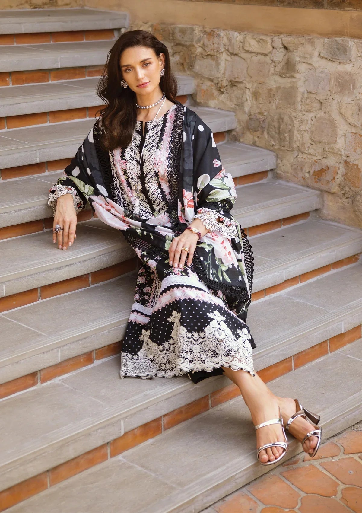 Elaf Premium Print Chikankari Lawn Unstitched 3Pc Suit ECT-05B
