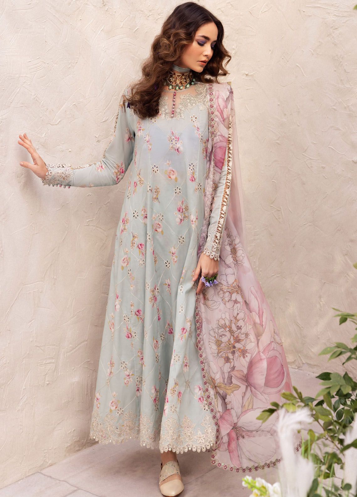 Iznik Dahlia Embroidered Luxury Lawn Unstitched 3Pc Suit DL-10 MIRAGE- Summer Collection